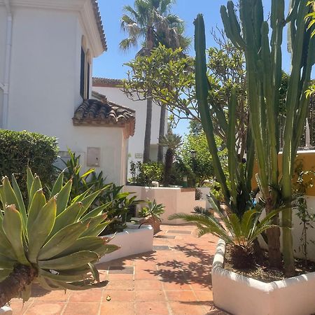 Villa Cana San Roque  Exteriör bild