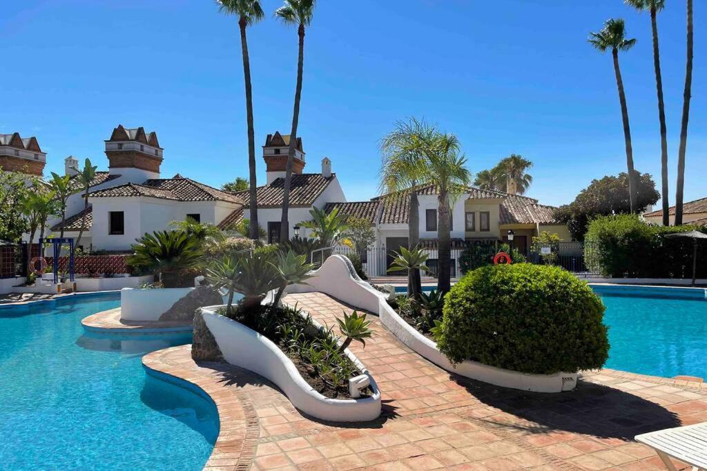 Villa Cana San Roque  Exteriör bild