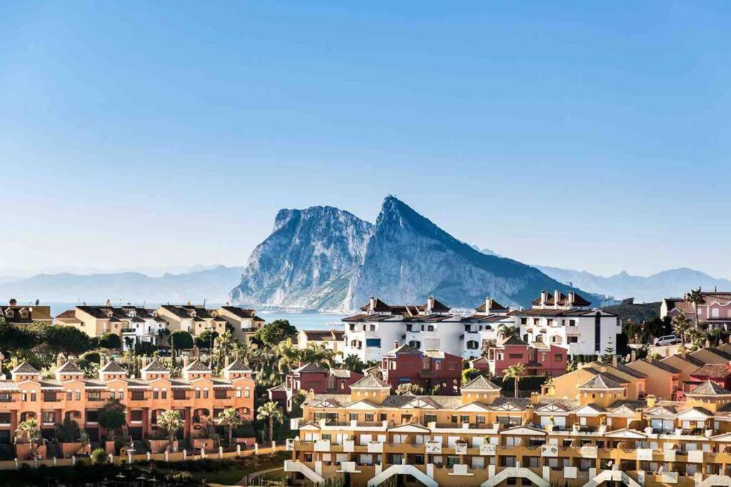 Villa Cana San Roque  Exteriör bild