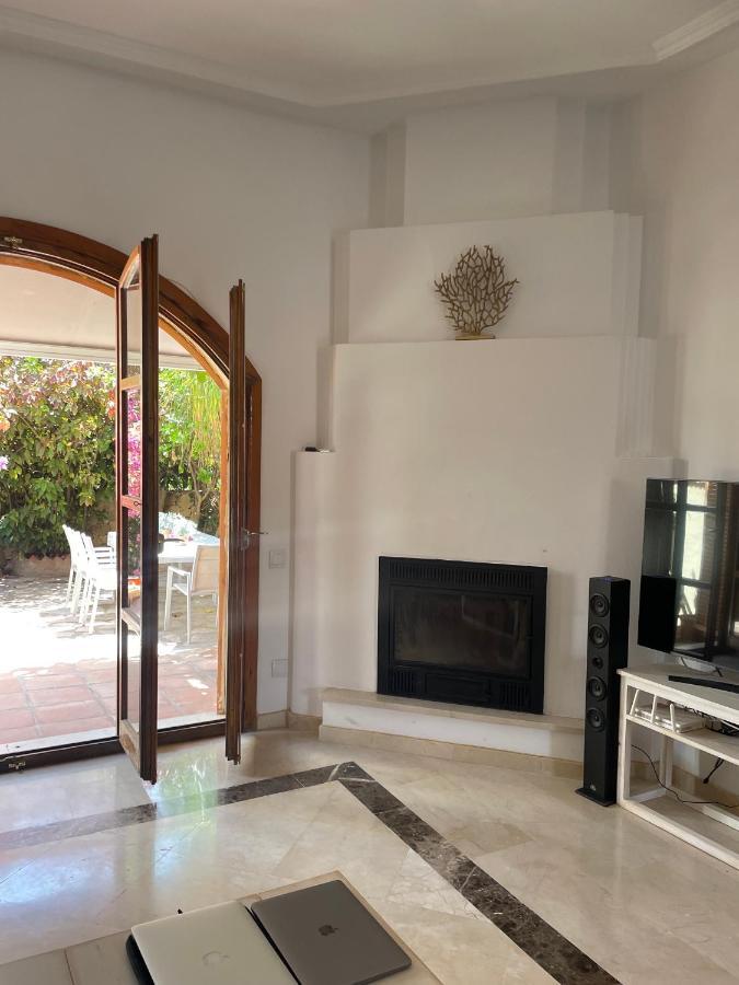 Villa Cana San Roque  Exteriör bild