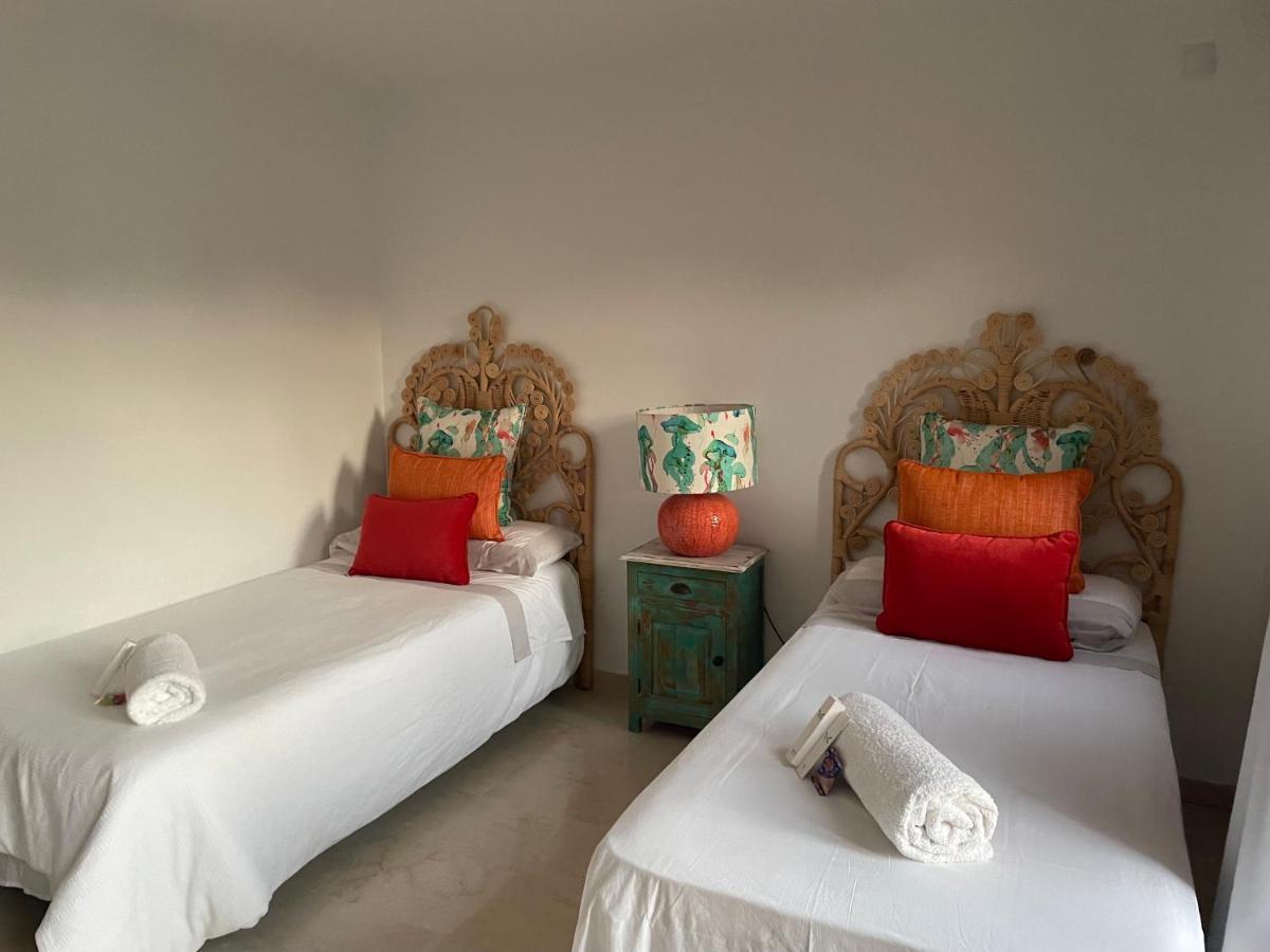 Villa Cana San Roque  Exteriör bild