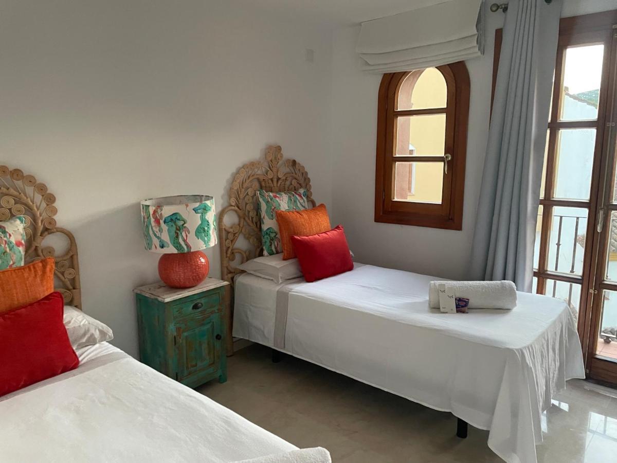 Villa Cana San Roque  Exteriör bild